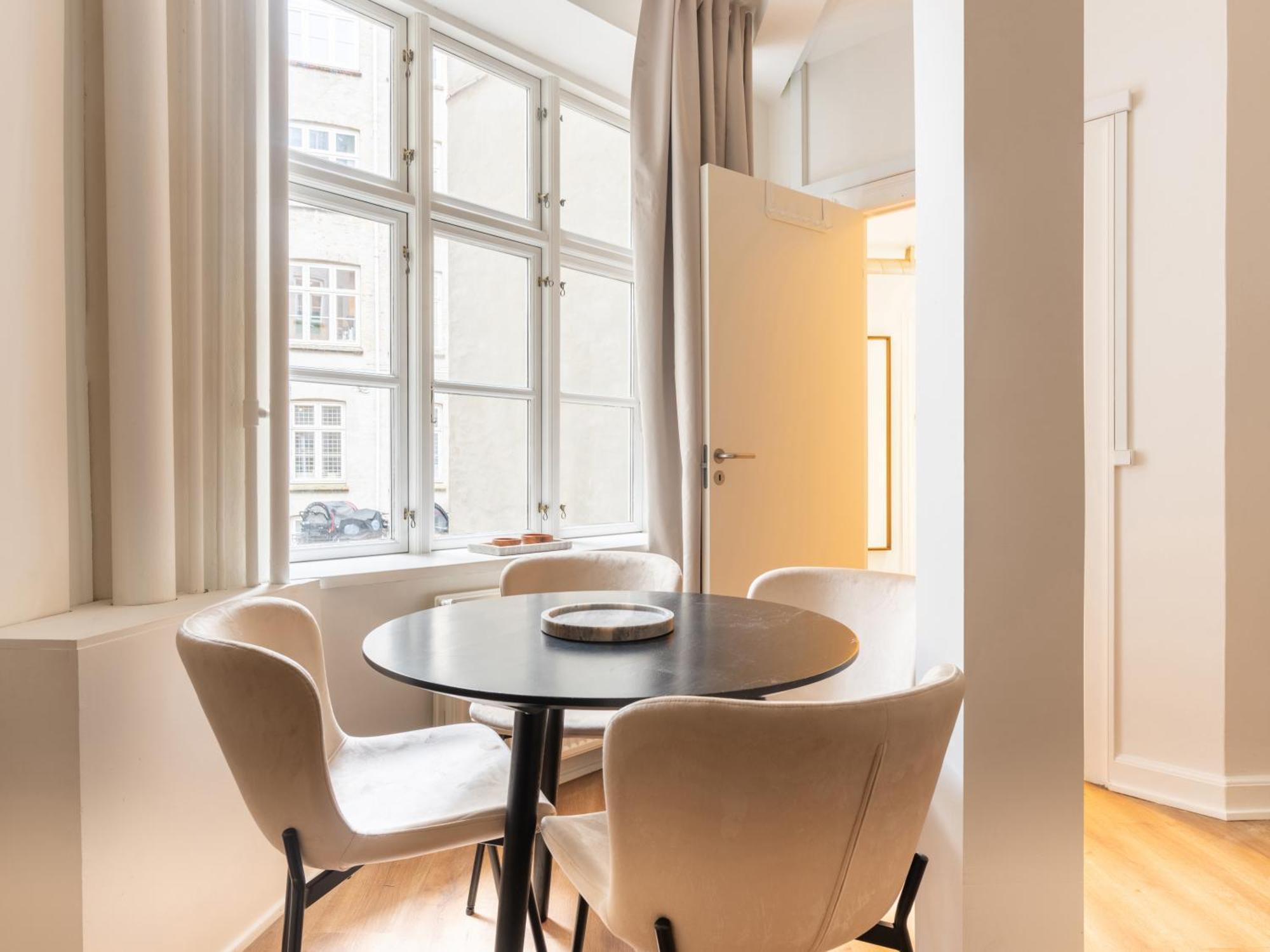 Sanders Noble - Fantastic 4-Bdr Apt In The Capital Kodaň Exteriér fotografie